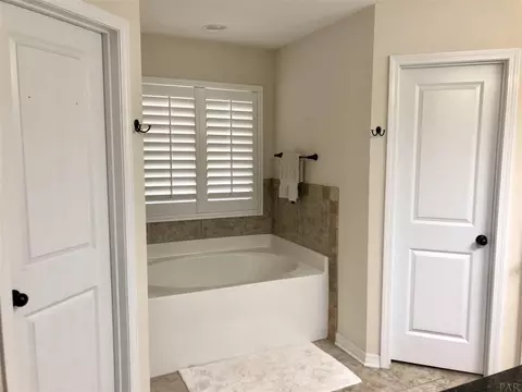 5683 Tucker Cir, Pace, FL 32571 photo 11