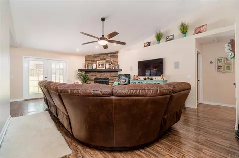 4994 Timber Ridge Dr, Pace, FL 32571 photo 7