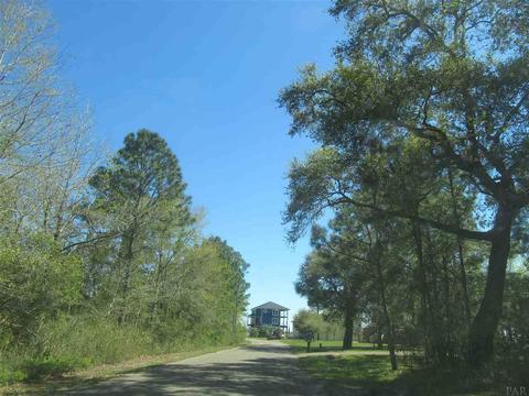 4657 Bayside Dr, Milton, FL 32583 photo 10