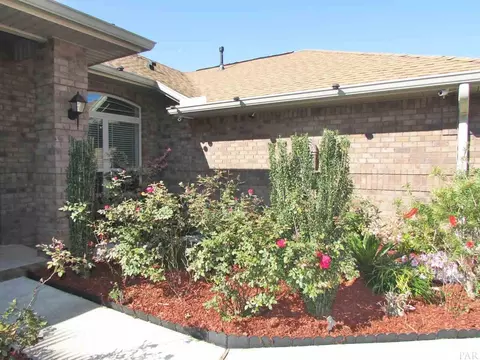 4941 Tributary Dr, Milton, FL 32570 photo 9