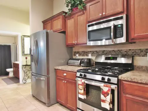 4941 Tributary Dr, Milton, FL 32570 photo 2