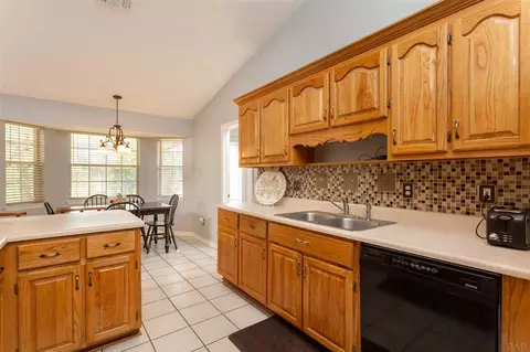 4512 Idlewood Dr, Pace, FL 32571 photo 9