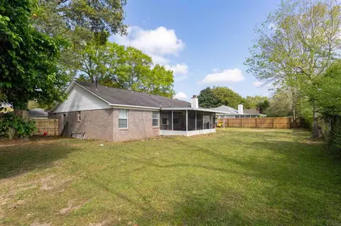 4512 Idlewood Dr, Pace, FL 32571 photo 2