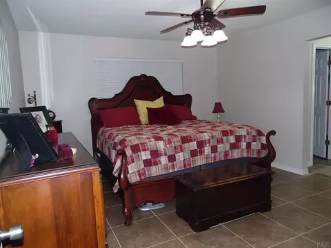 6935 Cedar Ridge Cir, Milton, FL 32570 photo 11