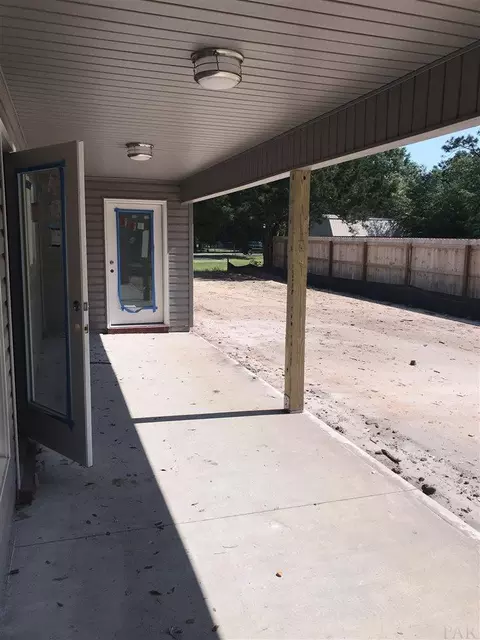 4902 Landmark Ln, Pace, FL 32571 photo 5