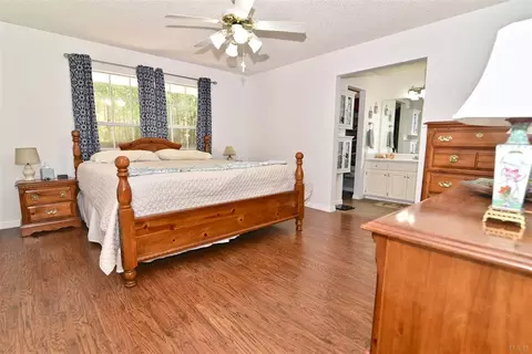 6593 Starboard Dr, Milton, FL 32570 photo 10