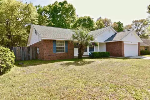 6593 Starboard Dr, Milton, FL 32570 photo 1