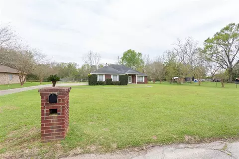 106 Countri Ln, Cantonment, FL 32533 photo 2
