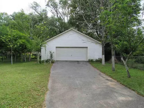 5708 Janet St, Milton, FL 32570 photo 4