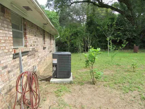 5708 Janet St, Milton, FL 32570 photo 6