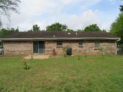 5708 Janet St, Milton, FL 32570 photo 3