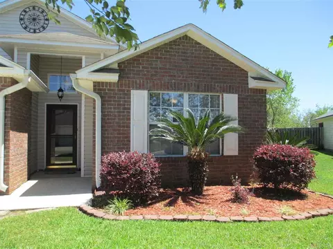 724 Hanley Downs Dr, Cantonment, FL 32533 photo 2