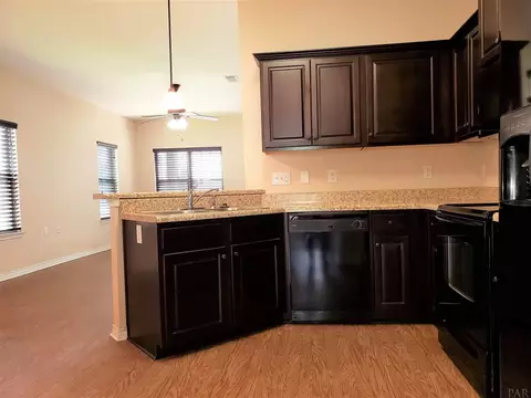 5805 Corkscrew Ct, Pace, FL 32571 photo 9