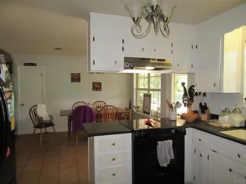4813 Breezy Ln, Pace, FL 32571 photo 12