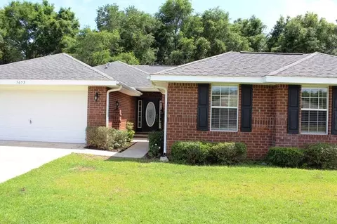5653 Tucker Cir, Pace, FL 32571 photo 2