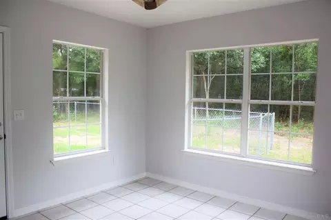 6384 Wisteria Dr, Milton, FL 32570 photo 8