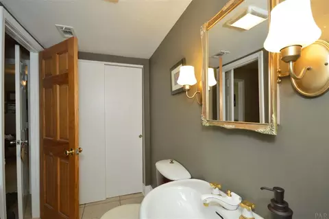 7652 Lakeside Dr, Milton, FL 32583 photo 35