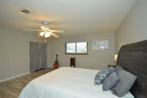 7652 Lakeside Dr, Milton, FL 32583 photo 23