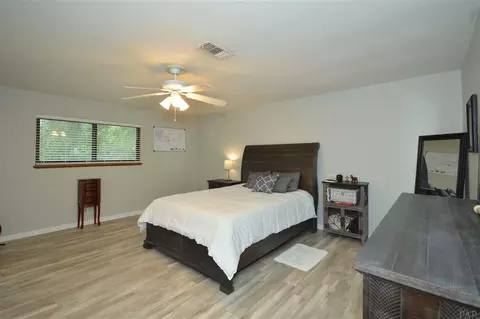 7652 Lakeside Dr, Milton, FL 32583 photo 22