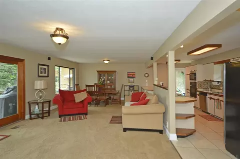 7652 Lakeside Dr, Milton, FL 32583 photo 10