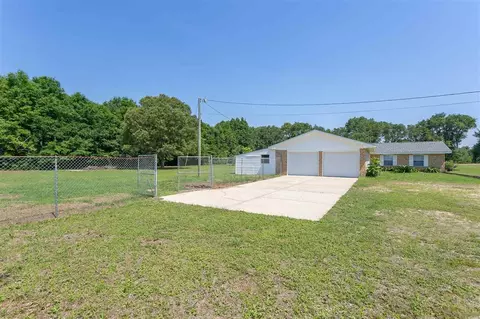 6865 Wallace Dr, Pace, FL 32571 photo 4