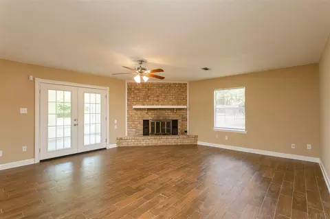 6865 Wallace Dr, Pace, FL 32571 photo 9
