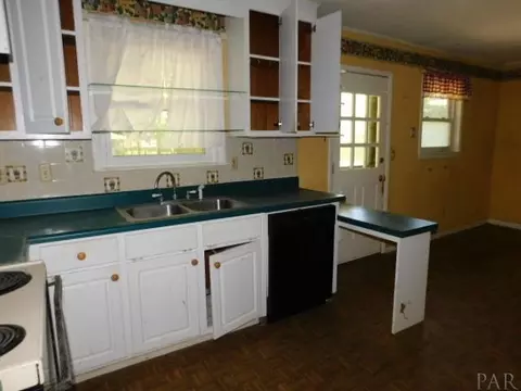 4816 Friendly Rd, Pace, FL 32571 photo 8