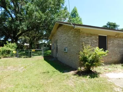 4816 Friendly Rd, Pace, FL 32571 photo 2