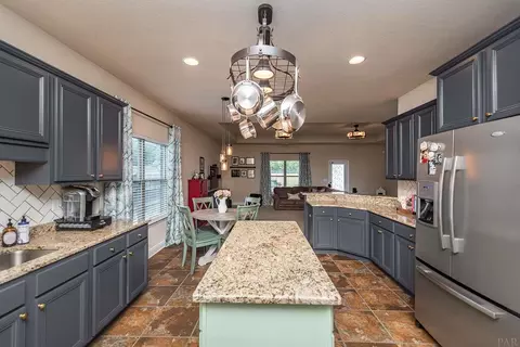 5973 Rustic Ridge Cir, Milton, FL 32570 photo 9