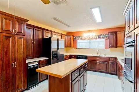 2502 Jeter Rd, Cantonment, FL 32533 photo 2
