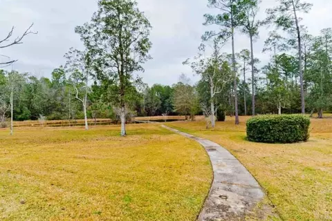 2502 Jeter Rd, Cantonment, FL 32533 photo 8