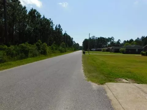 5857 Michael Dr, Milton, FL 32583 photo 2