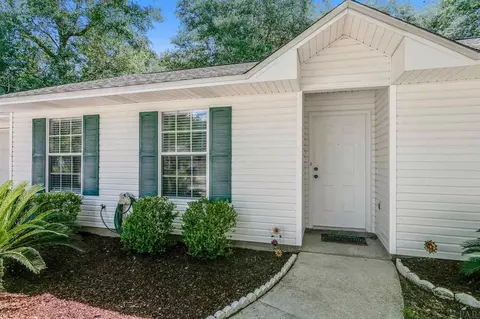 5862 Cedar Tree Dr, Milton, FL 32570 photo 3