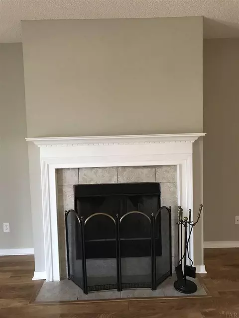 5366 Dalton Cir, Milton, FL 32570 photo 13