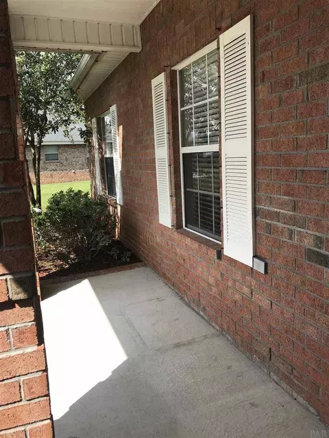 5366 Dalton Cir, Milton, FL 32570 photo 3