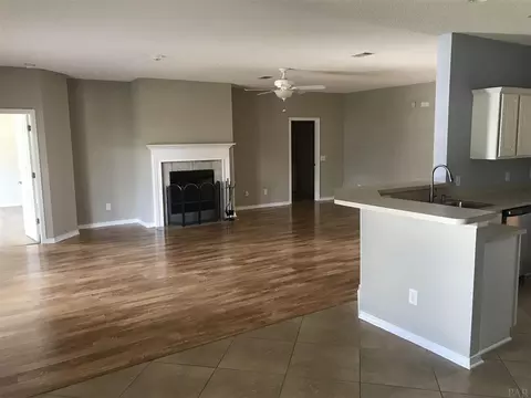 5366 Dalton Cir, Milton, FL 32570 photo 12