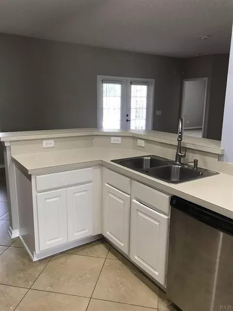 5366 Dalton Cir, Milton, FL 32570 photo 16