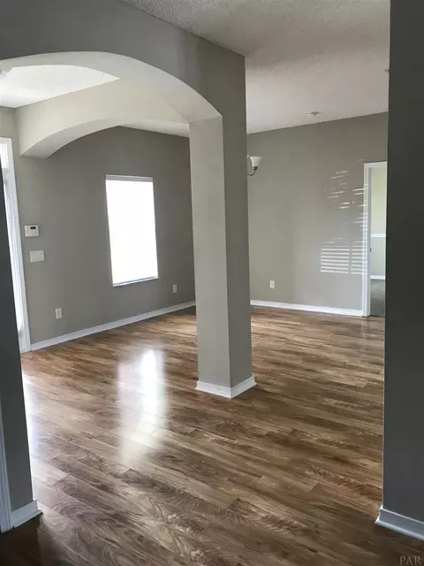 5366 Dalton Cir, Milton, FL 32570 photo 4