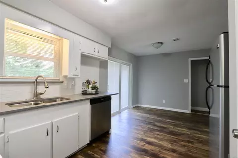 1155 Grenelefe Dr, Cantonment, FL 32533 photo 9
