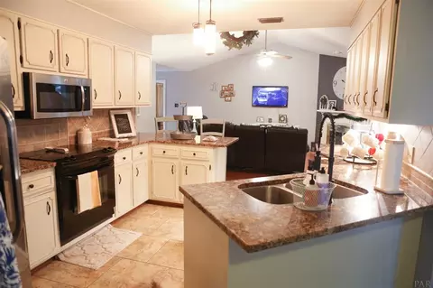 5204 Rowe Trl, Pace, FL 32571 photo 9