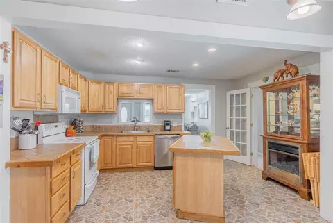 9870 Hwy 97, Century, FL 32535 photo 10