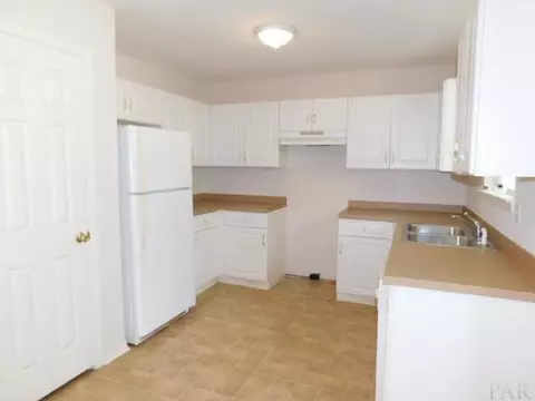 243 Panama Dr, Crestview, FL 32536 photo 5
