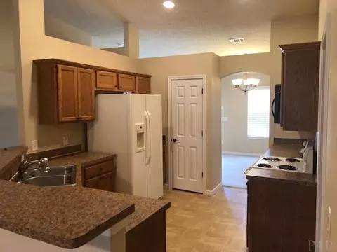 5372 Dalton Cir, Milton, FL 32570 photo 7