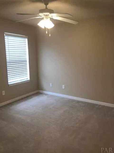 5372 Dalton Cir, Milton, FL 32570 photo 10