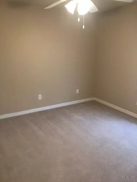 5372 Dalton Cir, Milton, FL 32570 photo 12