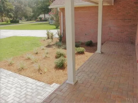 5659 Culpepper Cir, Pace, FL 32571 photo 4