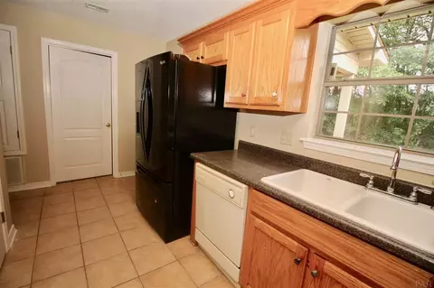 6348 Fairfield Dr, Milton, FL 32570 photo 18