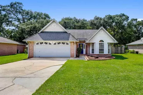 5016 Potomac Dr, Pace, FL 32571 photo 1