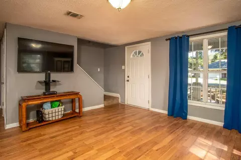 6205 Weekly St, Milton, FL 32570 photo 5