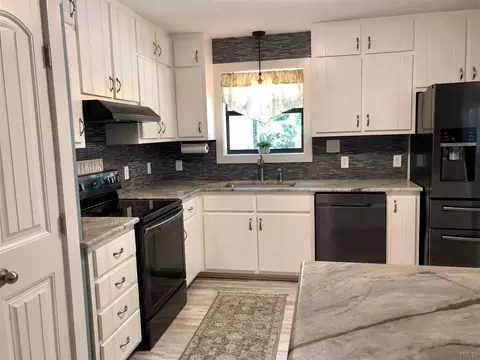3092 Apache Dr, Milton, FL 32571 photo 9